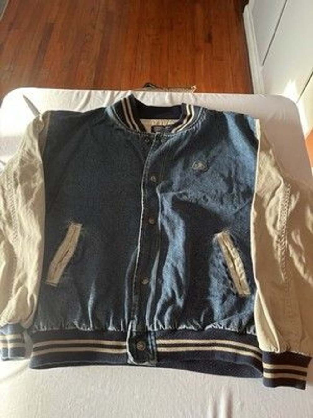 Hartwell Vintage Men’s Jean Jacket Size XL  Snap Down